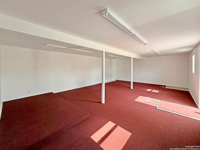 544 S WW White, San Antonio, TX 78220