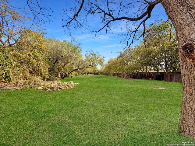 544 S WW White, San Antonio, TX 78220