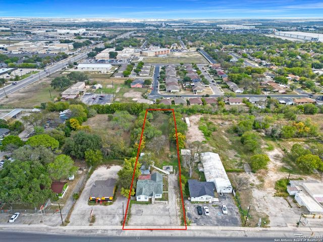 544 S WW White, San Antonio, TX 78220
