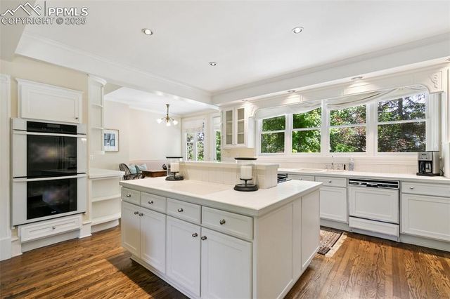 9 Broadmoor Avenue, Colorado Springs, CO 80906