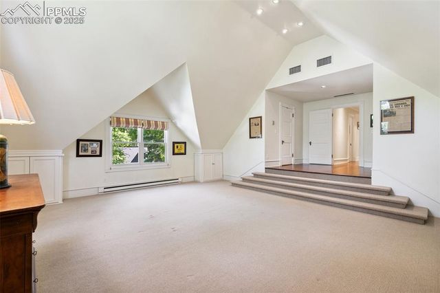 9 Broadmoor Avenue, Colorado Springs, CO 80906