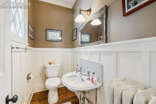 9 Broadmoor Avenue, Colorado Springs, CO 80906