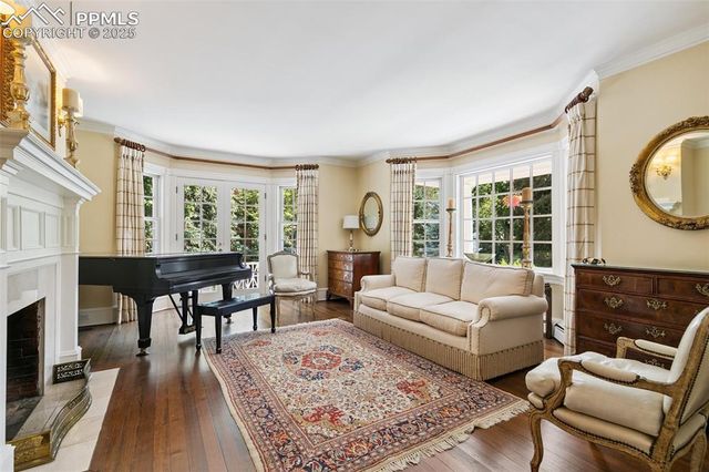 9 Broadmoor Avenue, Colorado Springs, CO 80906