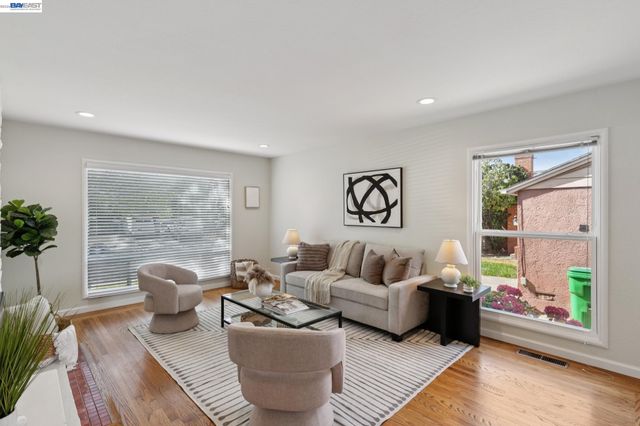 15040 Costela St, San Leandro, CA 94579