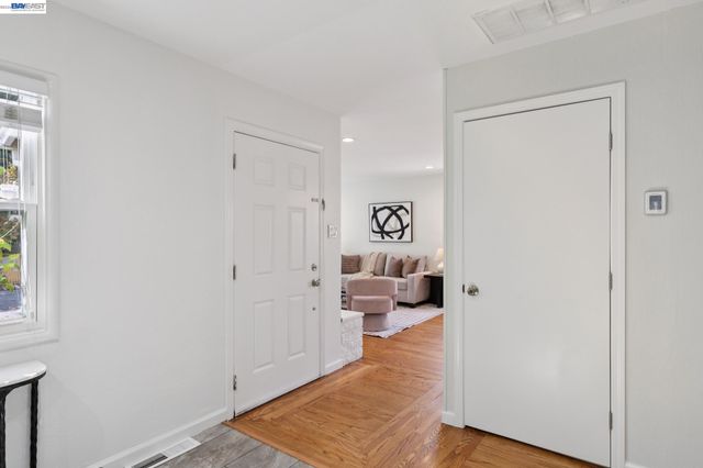 15040 Costela St, San Leandro, CA 94579