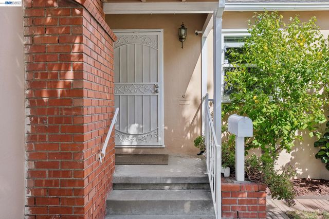 15040 Costela St, San Leandro, CA 94579