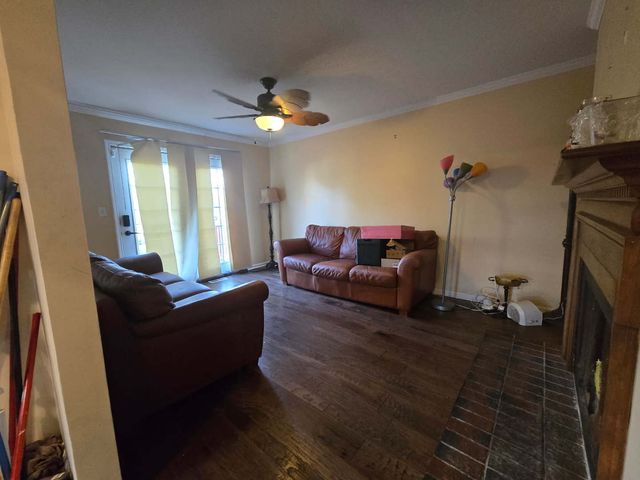 1010 Patricia Lane, Crete, IL 60417