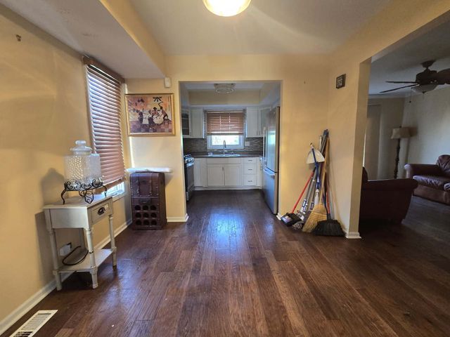 1010 Patricia Lane, Crete, IL 60417