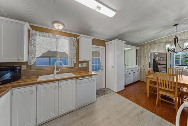 4912 DORADO STREET, Zephyrhills, FL 33541