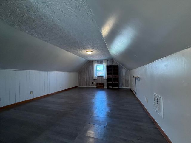 E 3103 Circle DR, Covington, VA 24426