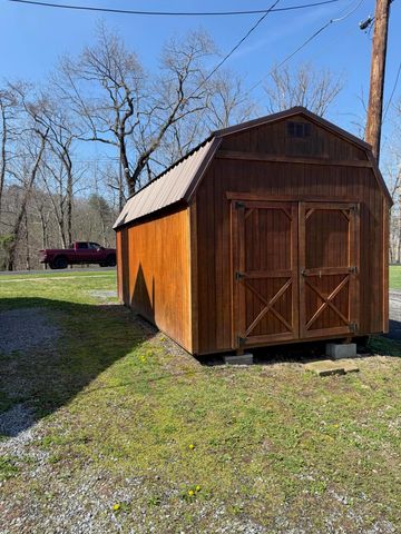 E 3103 Circle DR, Covington, VA 24426