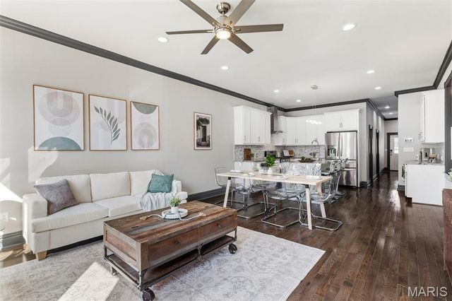 1916 S 12th Street, St Louis, MO 63104