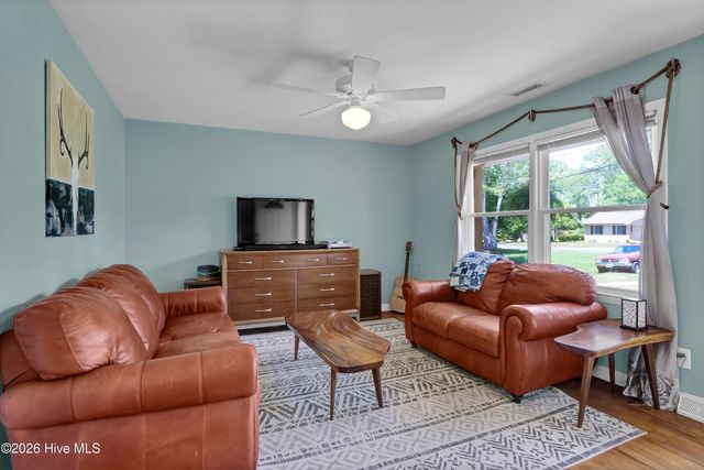 225 Mohican Trail, Wilmington, NC 28409