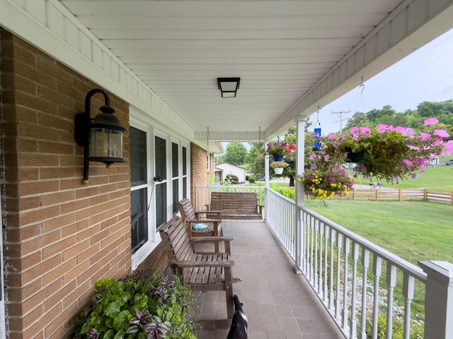 10 Joan Street, Williamsburg, KY 40769