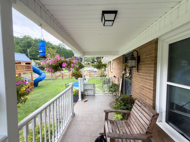 10 Joan Street, Williamsburg, KY 40769