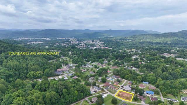 10 Joan Street, Williamsburg, KY 40769