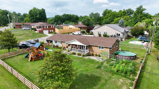 10 Joan Street, Williamsburg, KY 40769