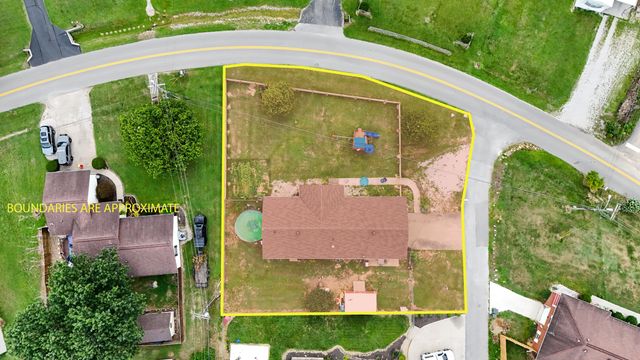 10 Joan Street, Williamsburg, KY 40769
