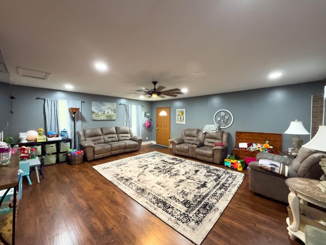 10 Joan Street, Williamsburg, KY 40769