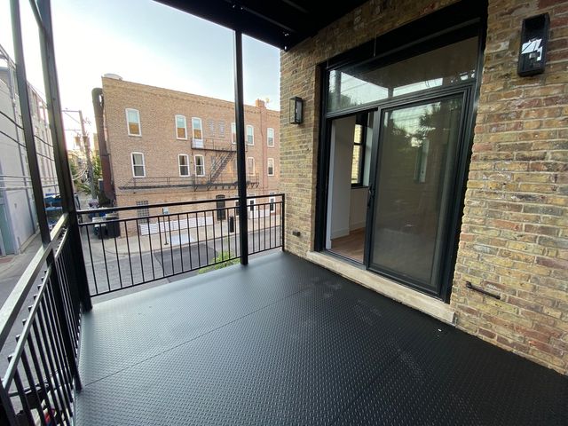 1900 W North Avenue 3R, Chicago, IL 60622