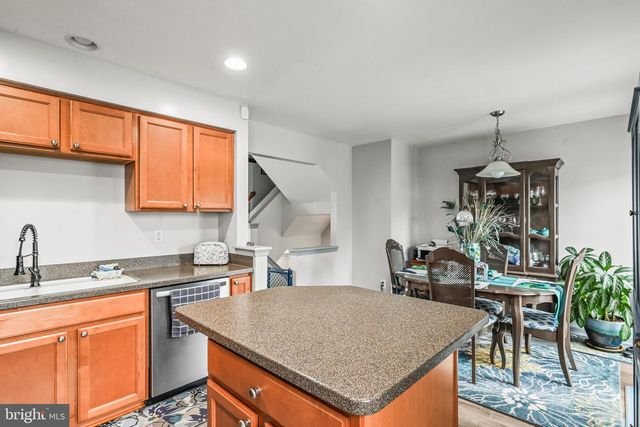 722 BLOSSOM DR, Hanover, PA 17331