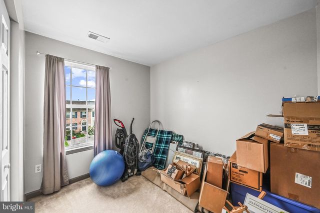 722 BLOSSOM DR, Hanover, PA 17331