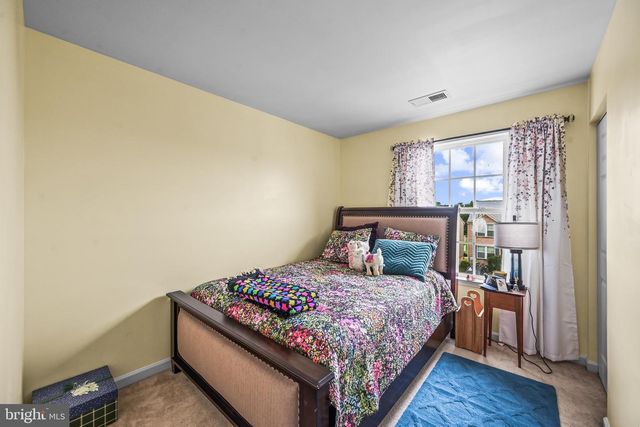 722 BLOSSOM DR, Hanover, PA 17331