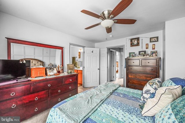 722 BLOSSOM DR, Hanover, PA 17331
