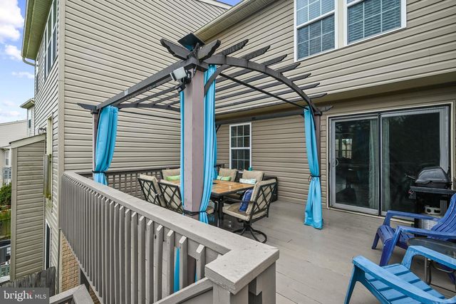 722 BLOSSOM DR, Hanover, PA 17331