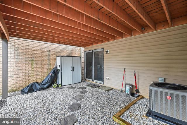 722 BLOSSOM DR, Hanover, PA 17331