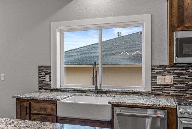 4424 Park Ridge Drive, Medford, OR 97504