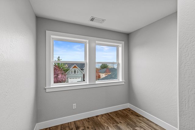 4424 Park Ridge Drive, Medford, OR 97504