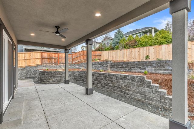 4424 Park Ridge Drive, Medford, OR 97504