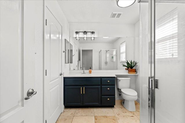 1400 Cliff Swallow Dr, Patterson, CA 95363