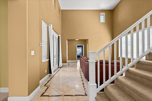 1400 Cliff Swallow Dr, Patterson, CA 95363