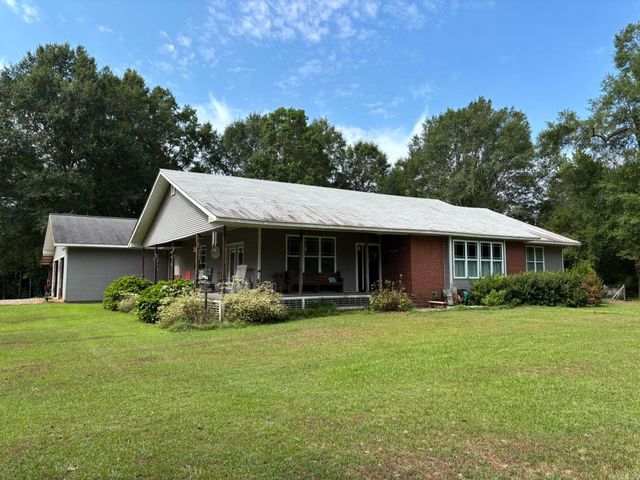 795 Ouachita 12, Chidester, AR 71726