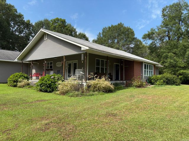 795 Ouachita 12, Chidester, AR 71726