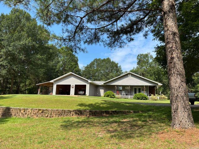 795 Ouachita 12, Chidester, AR 71726