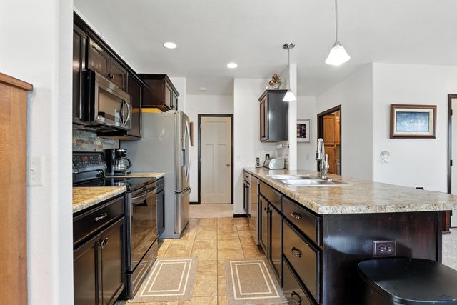 3209 JOPLIN LN, Rapid City, SD 57701