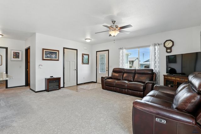 3209 JOPLIN LN, Rapid City, SD 57701