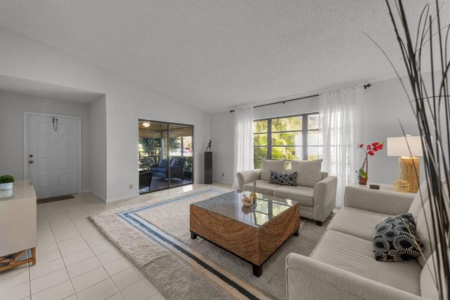 5080 Nesting Way A, Delray Beach, FL 33484