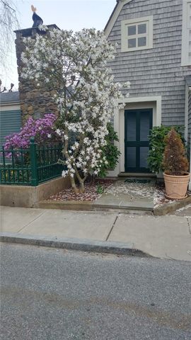 107 John Street, Newport, RI 02840