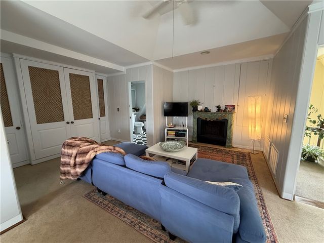 107 John Street, Newport, RI 02840