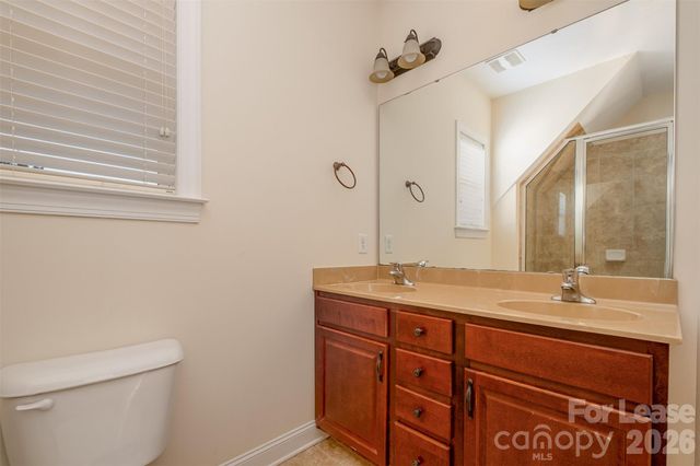319 Woodvale Place, Charlotte, NC 28208