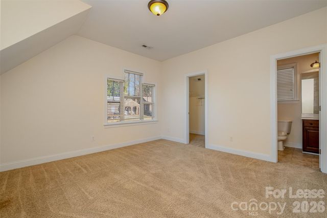 319 Woodvale Place, Charlotte, NC 28208