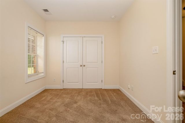 319 Woodvale Place, Charlotte, NC 28208