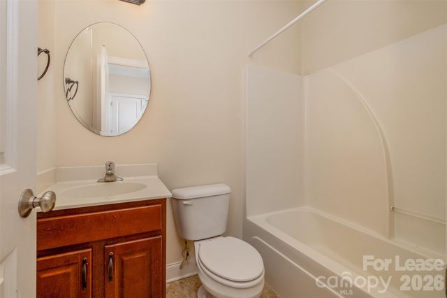 319 Woodvale Place, Charlotte, NC 28208