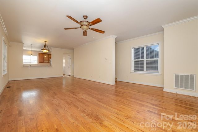 319 Woodvale Place, Charlotte, NC 28208