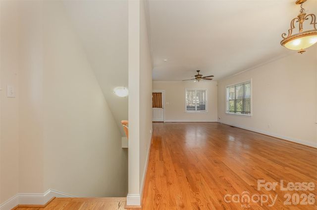 319 Woodvale Place, Charlotte, NC 28208