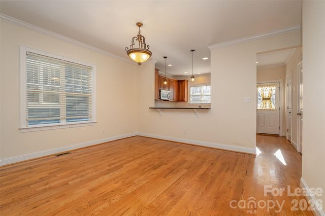 319 Woodvale Place, Charlotte, NC 28208